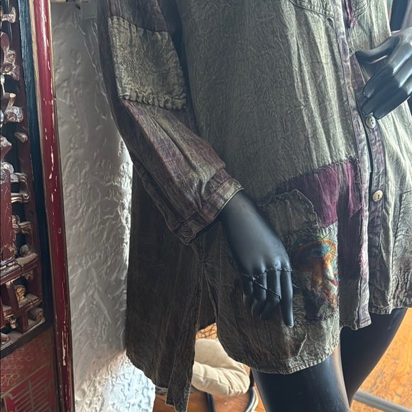 Patchwork Button-Up Women's Top - Picture 9 of 11